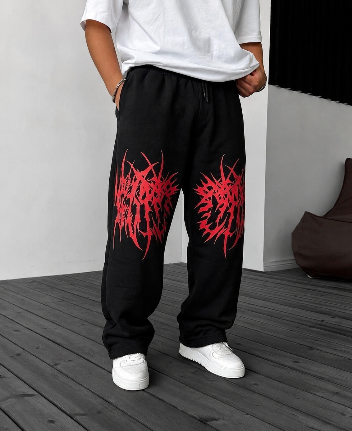 Men’s Black Baggy Graphic Jogger Pants – Red Abstract Print